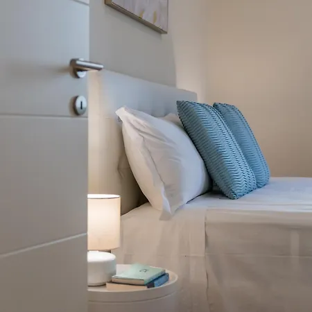 Stayeasy Smart With 3 Bedrooms, 2 Baths - Center Apartament