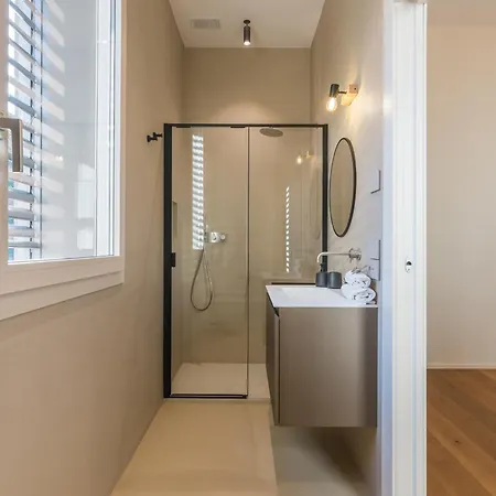 Stayeasy Smart With 3 Bedrooms, 2 Baths - Center Apartament Rimini