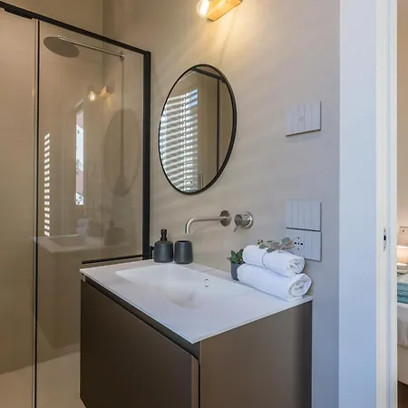 Stayeasy Smart With 3 Bedrooms, 2 Baths - Center Apartament *